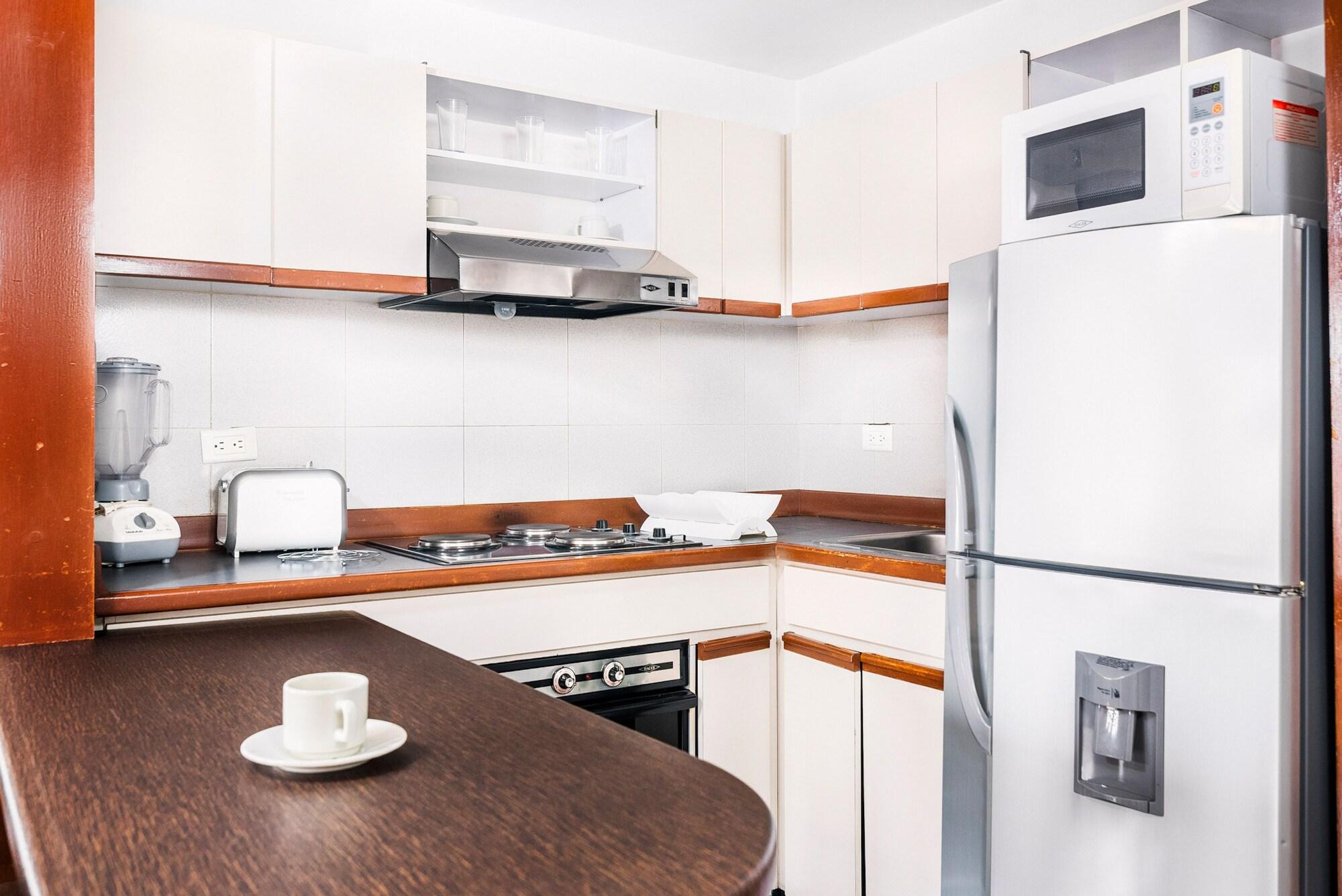 Appart hôtel Lloyds Apartasuites Parque 93