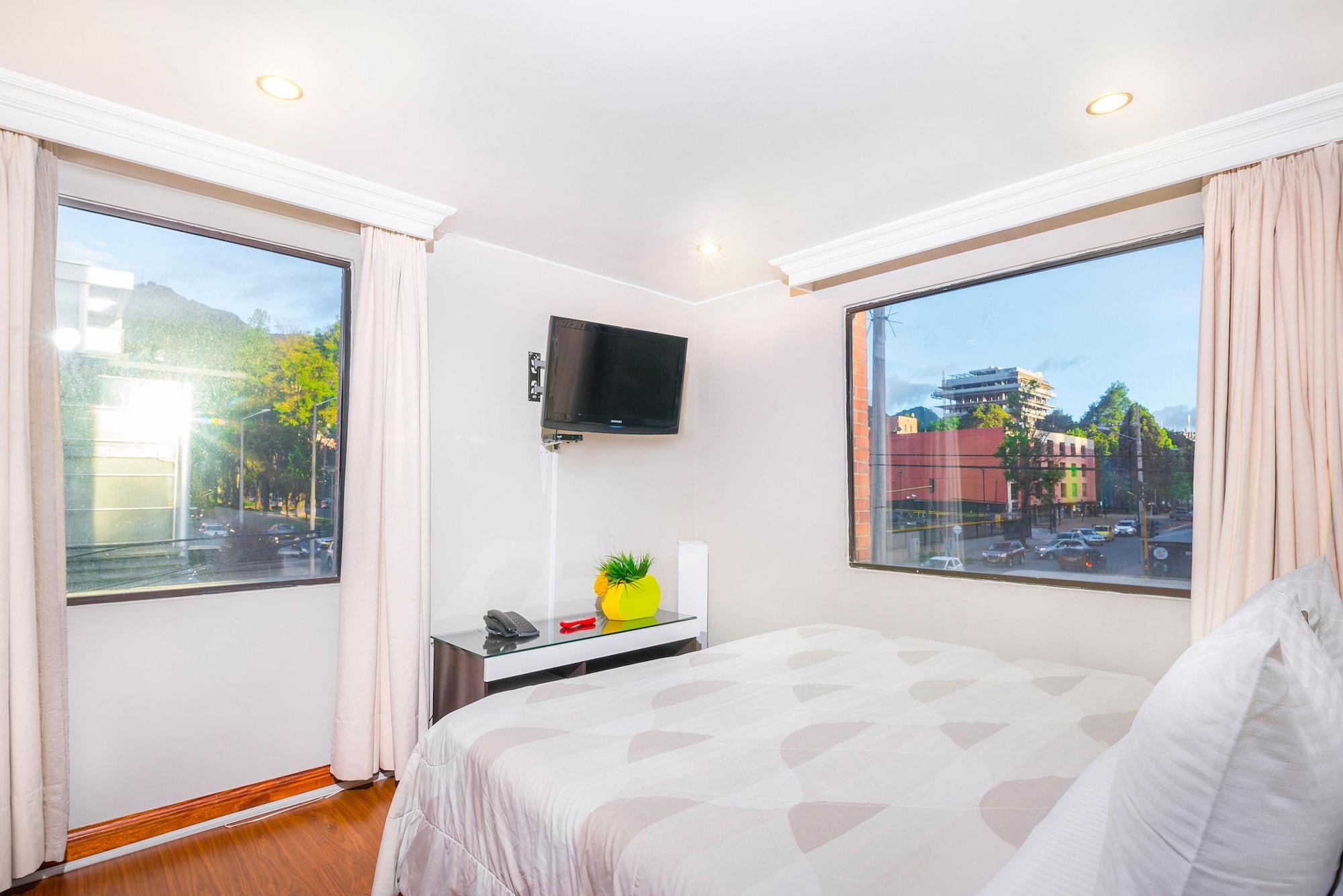 Appart hôtel Lloyds Apartasuites Parque 93