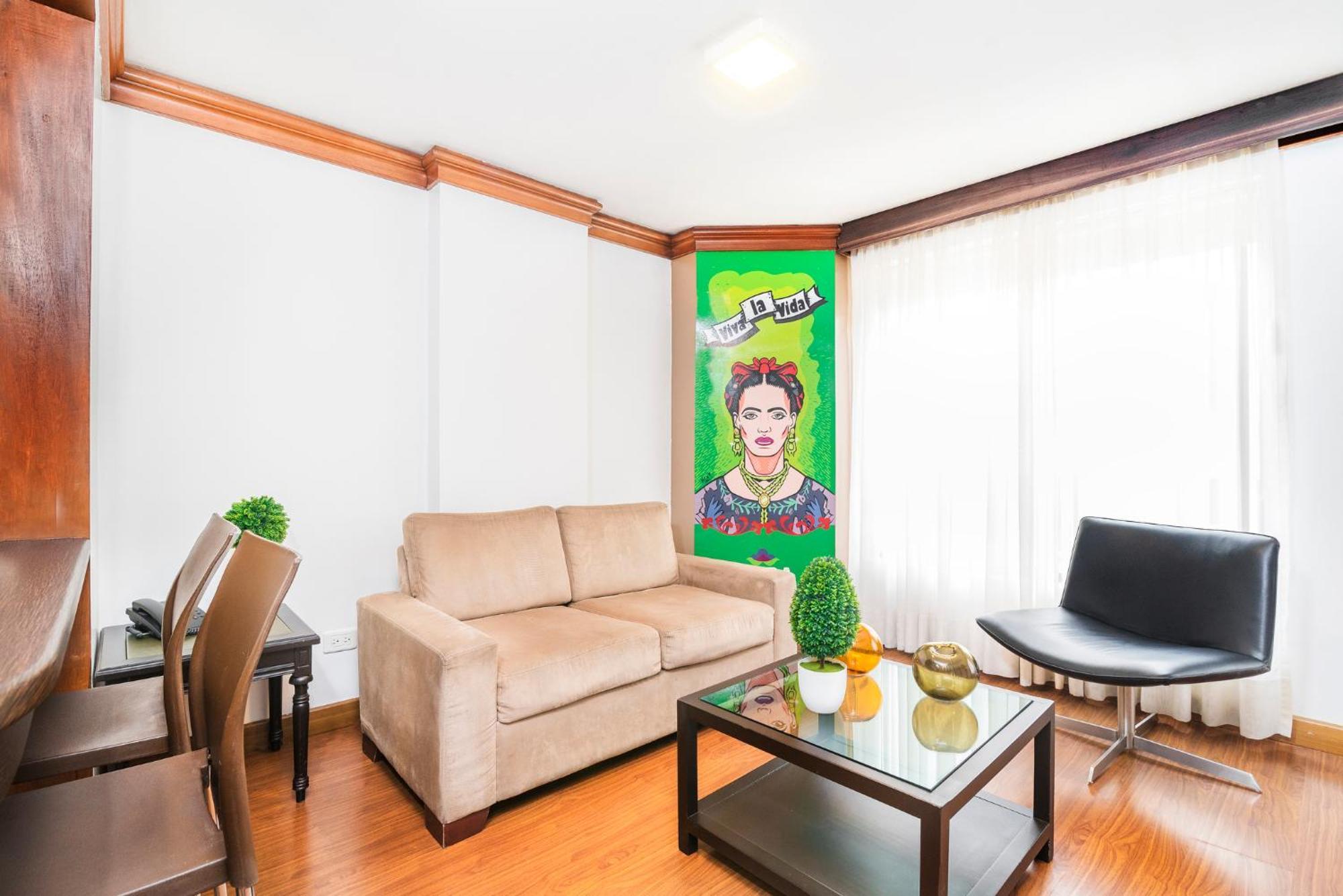 Appart hôtel Lloyds Apartasuites Parque 93