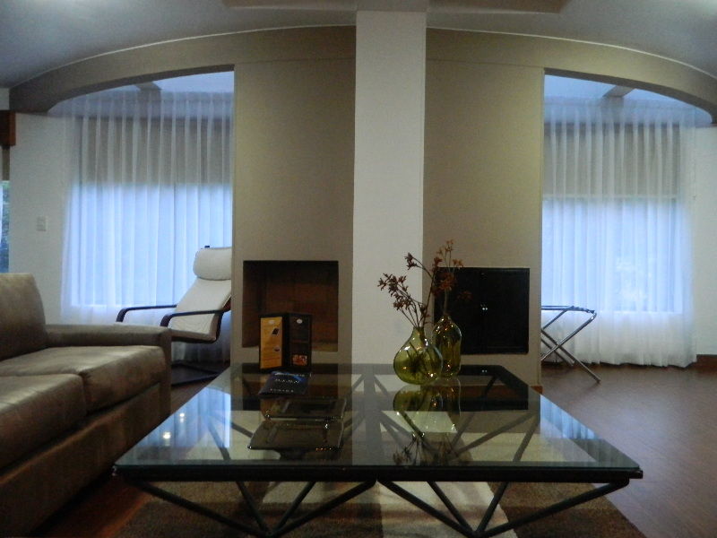 Appart hôtel Lloyds Apartasuites Parque 93 4*