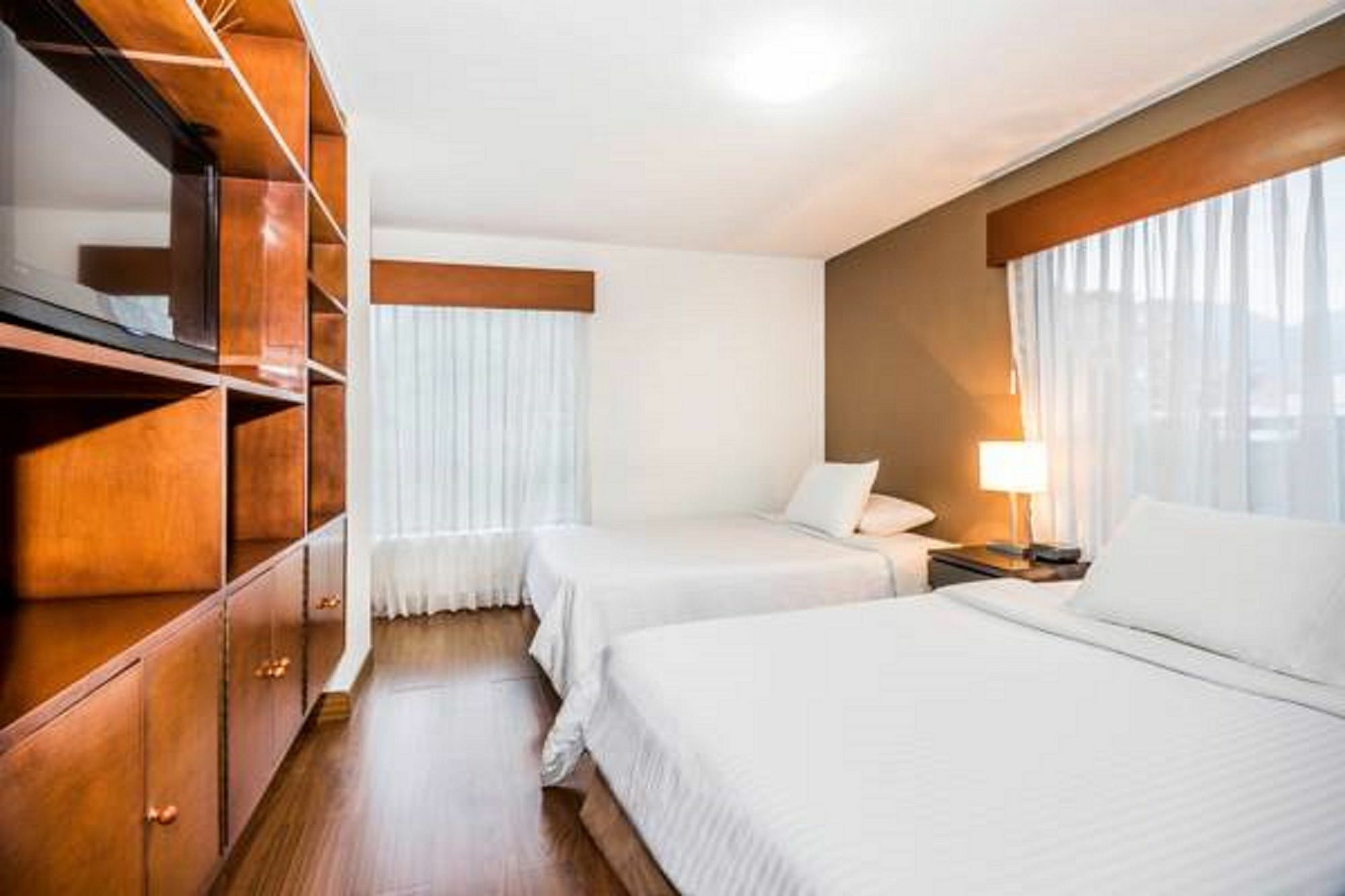 Appart hôtel Lloyds Apartasuites Parque 93